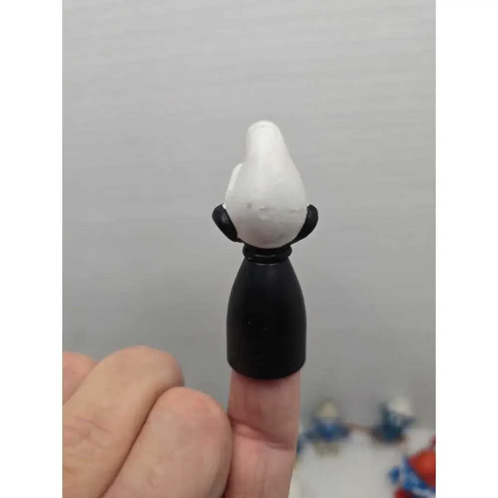 RARE ANGRY SMURF FINGER PUPPET PEYO DISPLAY PVC HEAD ALL BLACK Boardgame Piece